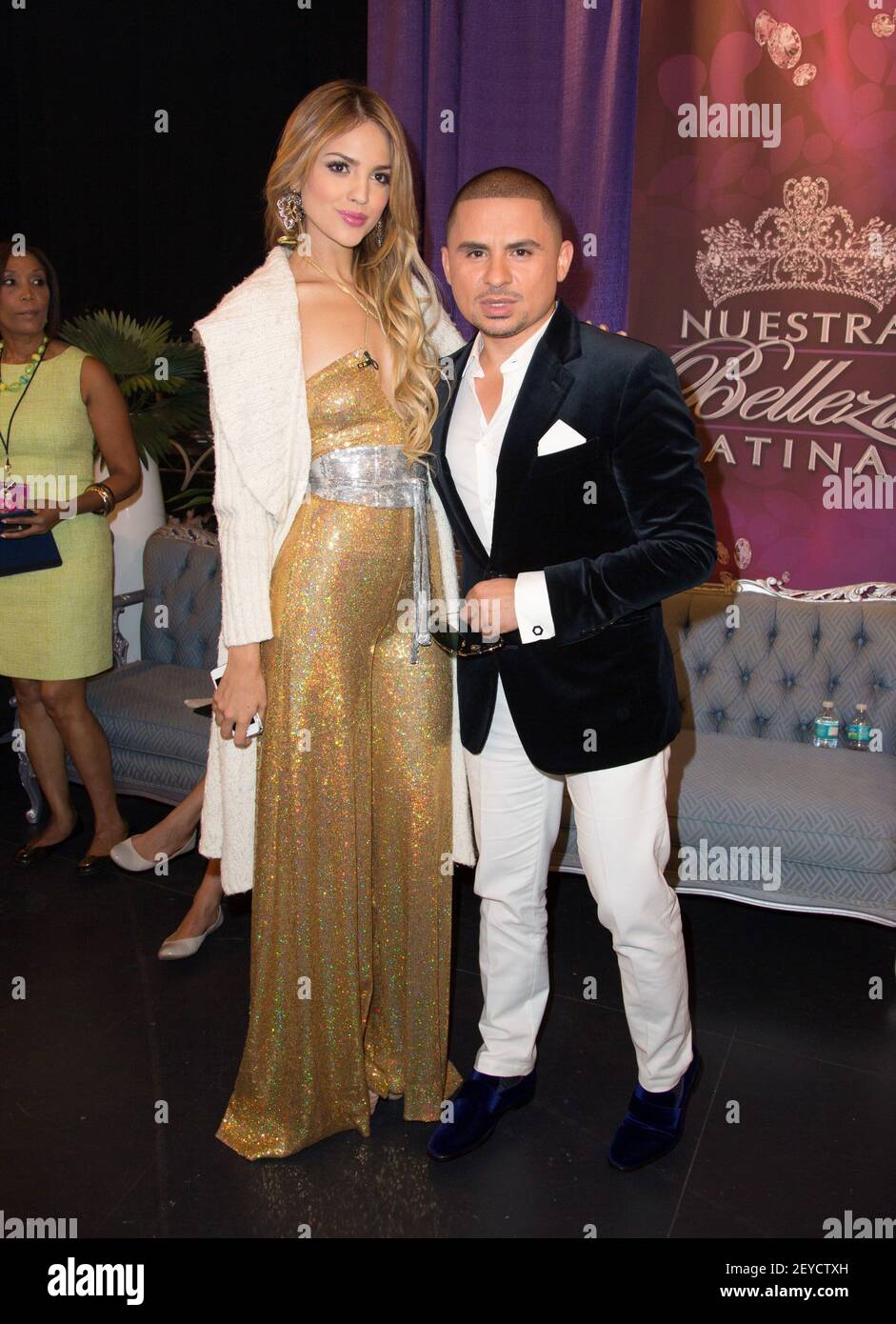 MIAMI, FL MAY 19 Eiza Gonzalez and Larry Hernandez attend Univisions