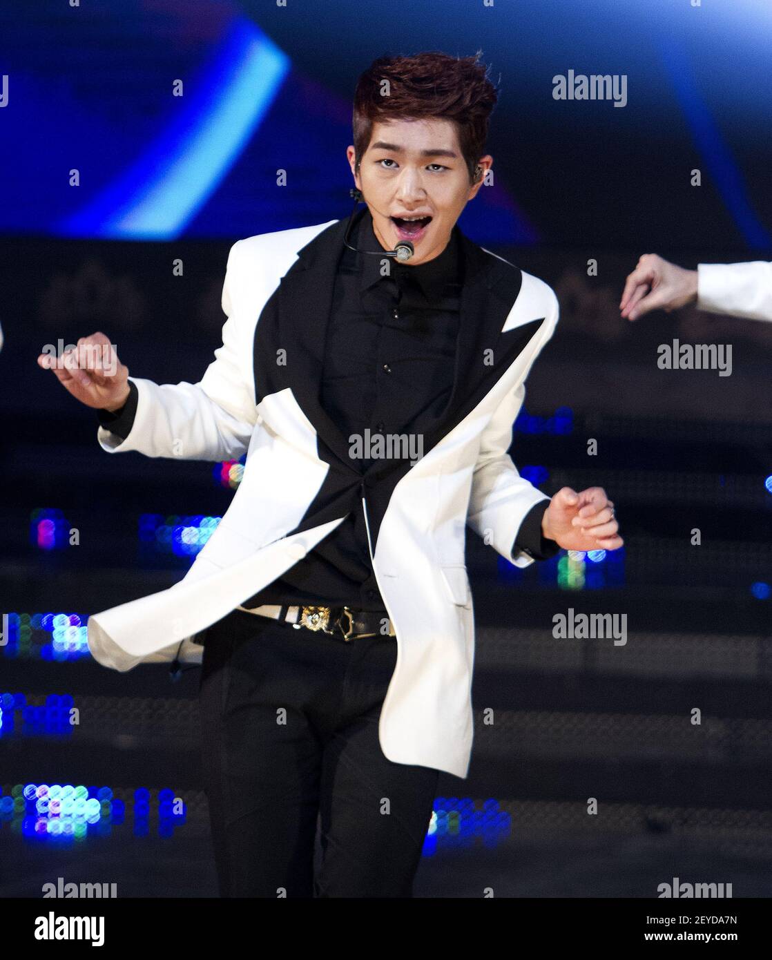 4 June 13 Seoul South Korea South Korean Onew Members Of K Pop Boys Group Shinee Performs Onstage During The 13 Miss Korea Beauty Pageant At Sejong Culture Center In Seoul