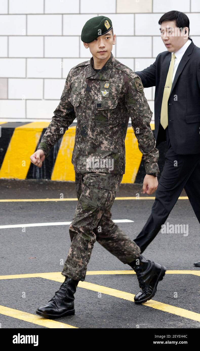 10 July 2013 - Seoul, South Korea : South Korean actor and singer Rain  (Korean name Jung Ji-Hoon), attends a discharge from military service  during a fan meet with media near the