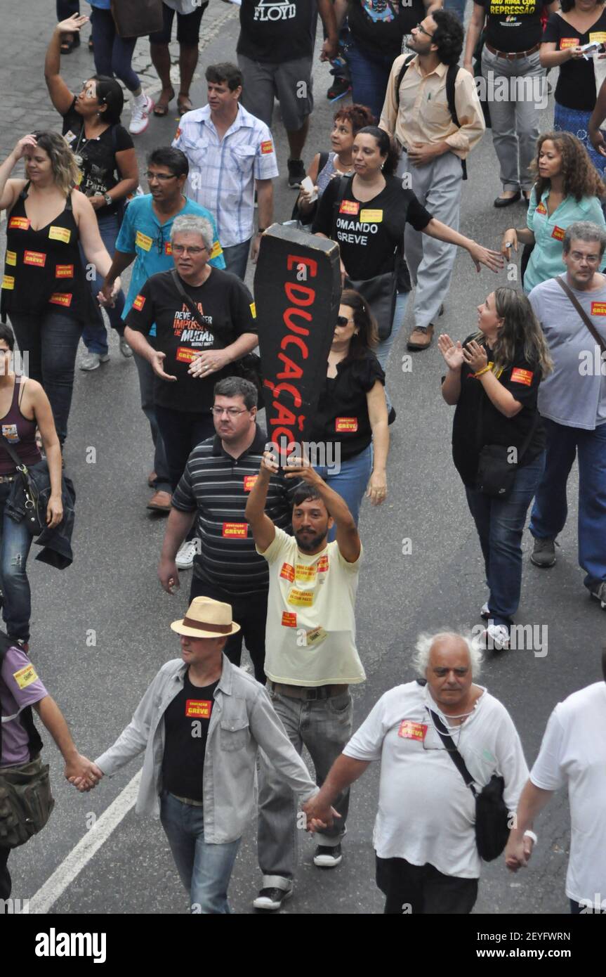 Rio de Janeiro public school teachers demonstrated today in center Rio ...