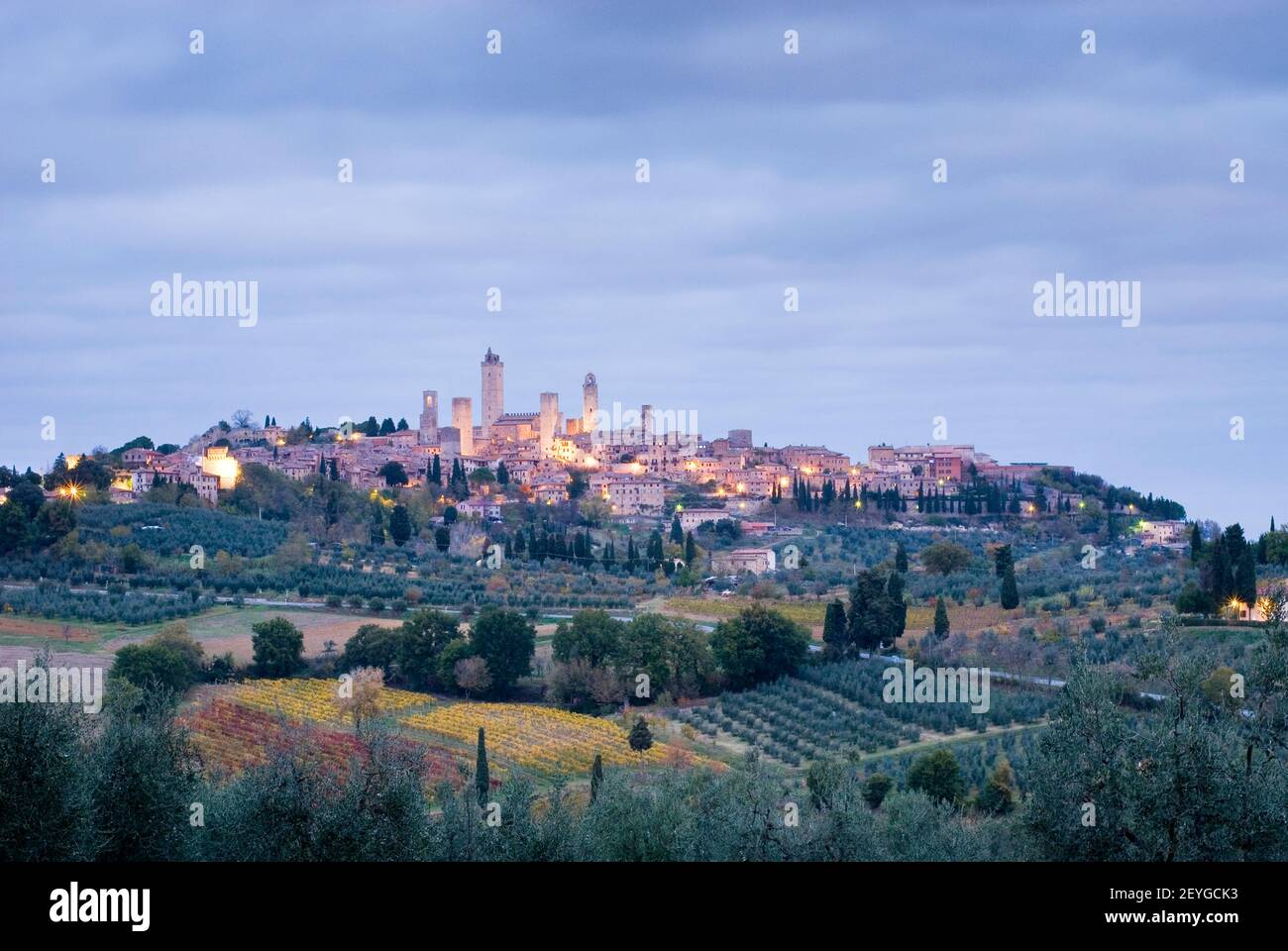 view of San Gimignano in early morning in autumn, Tuskany, Italy im Herbst am frühen Morgen, Toskana Stock Photo