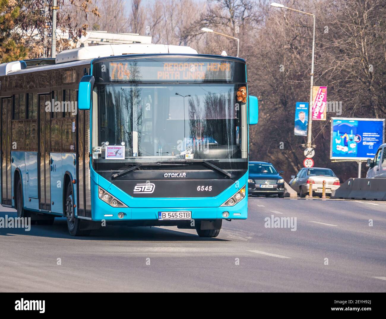 Busy walking route hi-res stock photography and images - Alamy