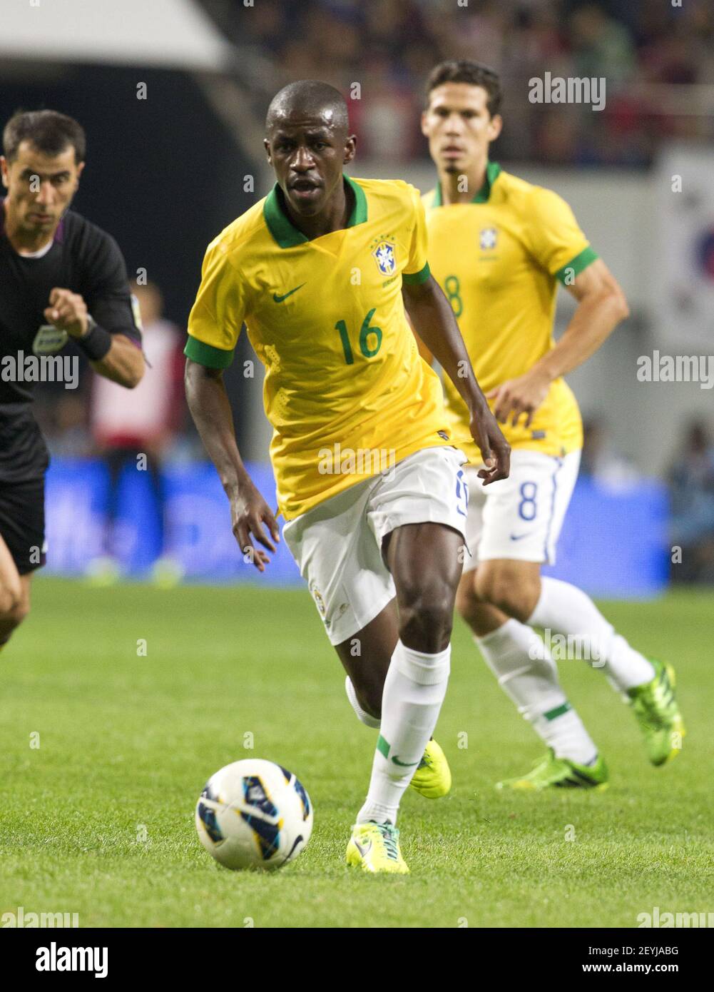 12 October 2013 - Seoul, South Korea : Brazil national soccer team player  Ramires, Chelsea F.C. Club, dribble for the ball during a International  friendly match against South Korea and Brazil at