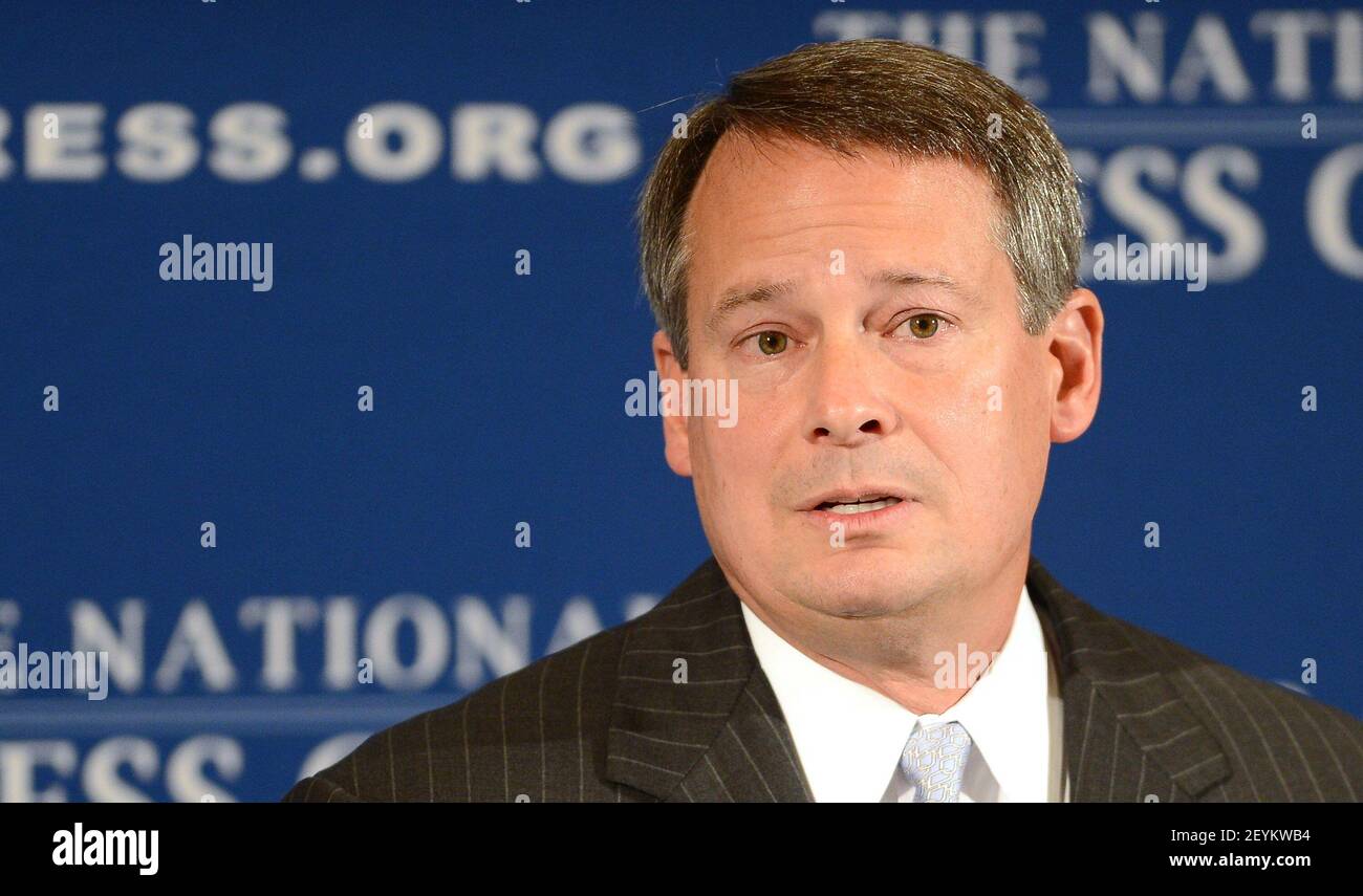 Walter W. Bettinger, CEO of The Charles Schwab Corporation, speaks during a  National Press Club newsmakers luncheon in Washington, Mon., Nov. 11, 2013.  Bettinger discussed retirement saving and 401(k) plan reform. (Photo
