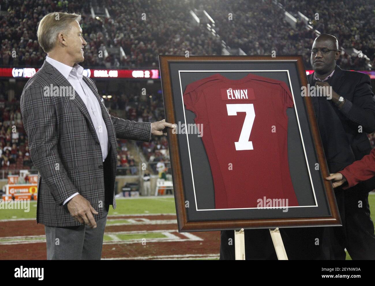 Stanford to retire John Elway's No. 7 at halftime of Oregon game 