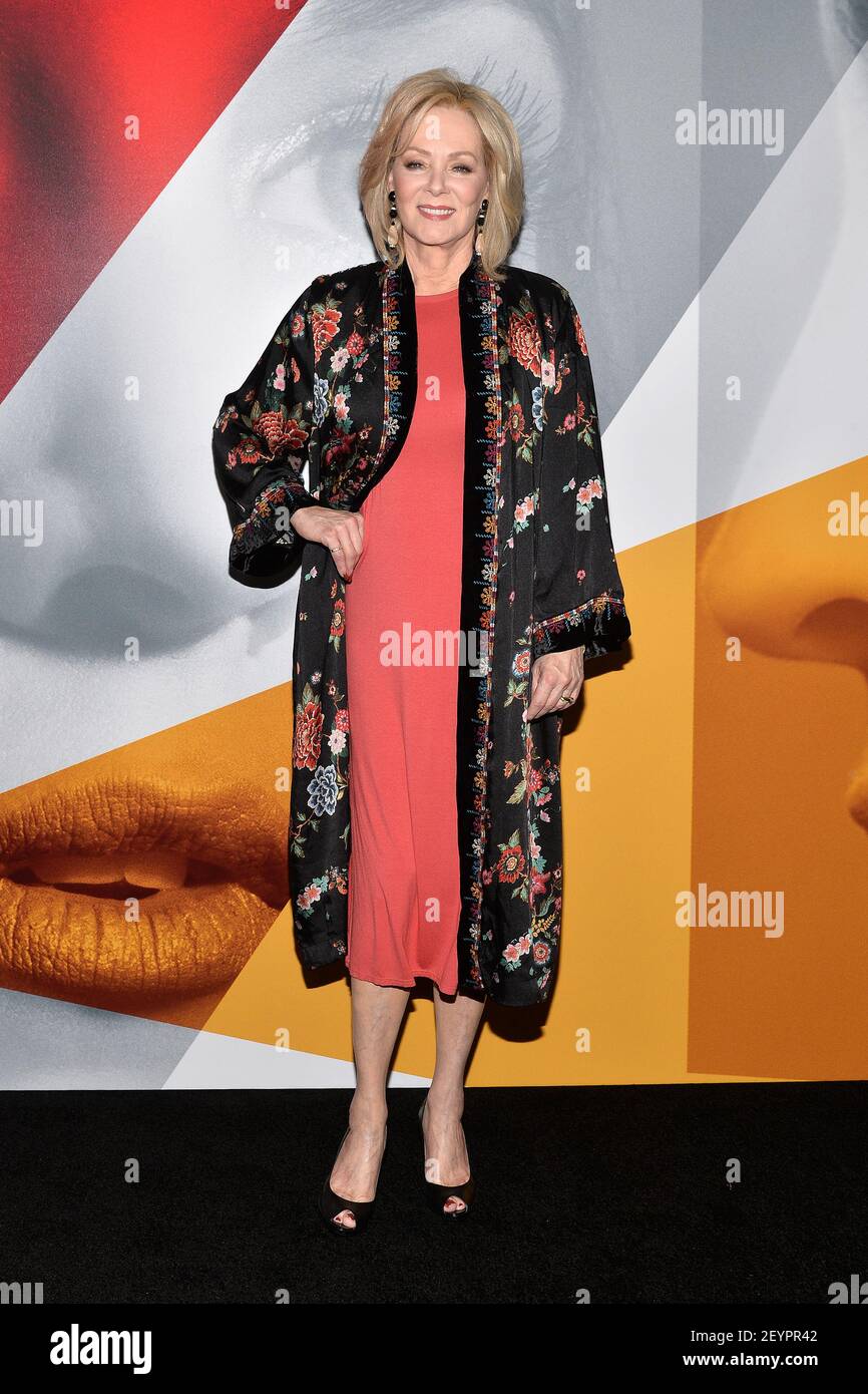 Actress Jean Smart attends the 
