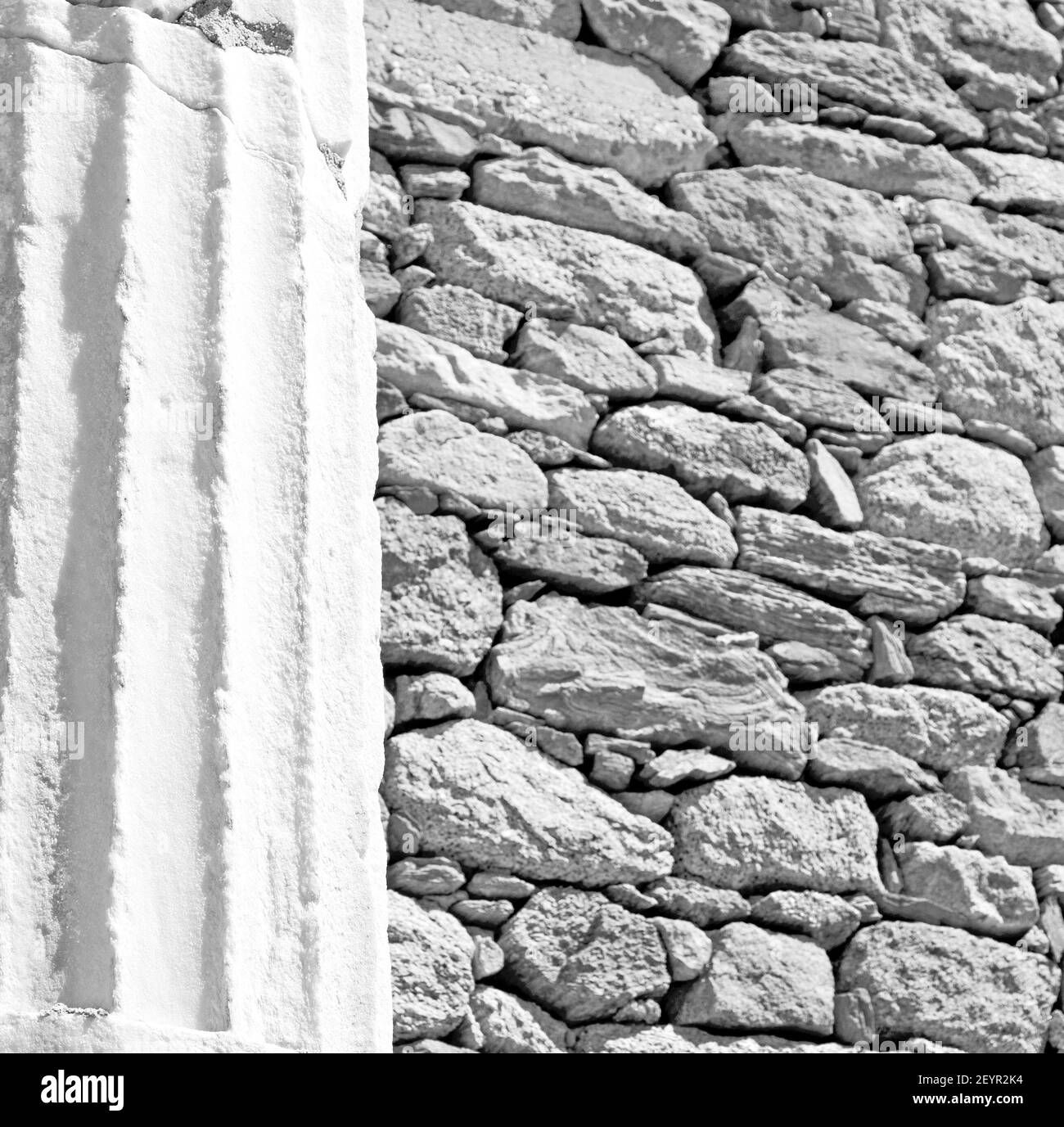 Old construction column roman Black and White Stock Photos & Images - Alamy
