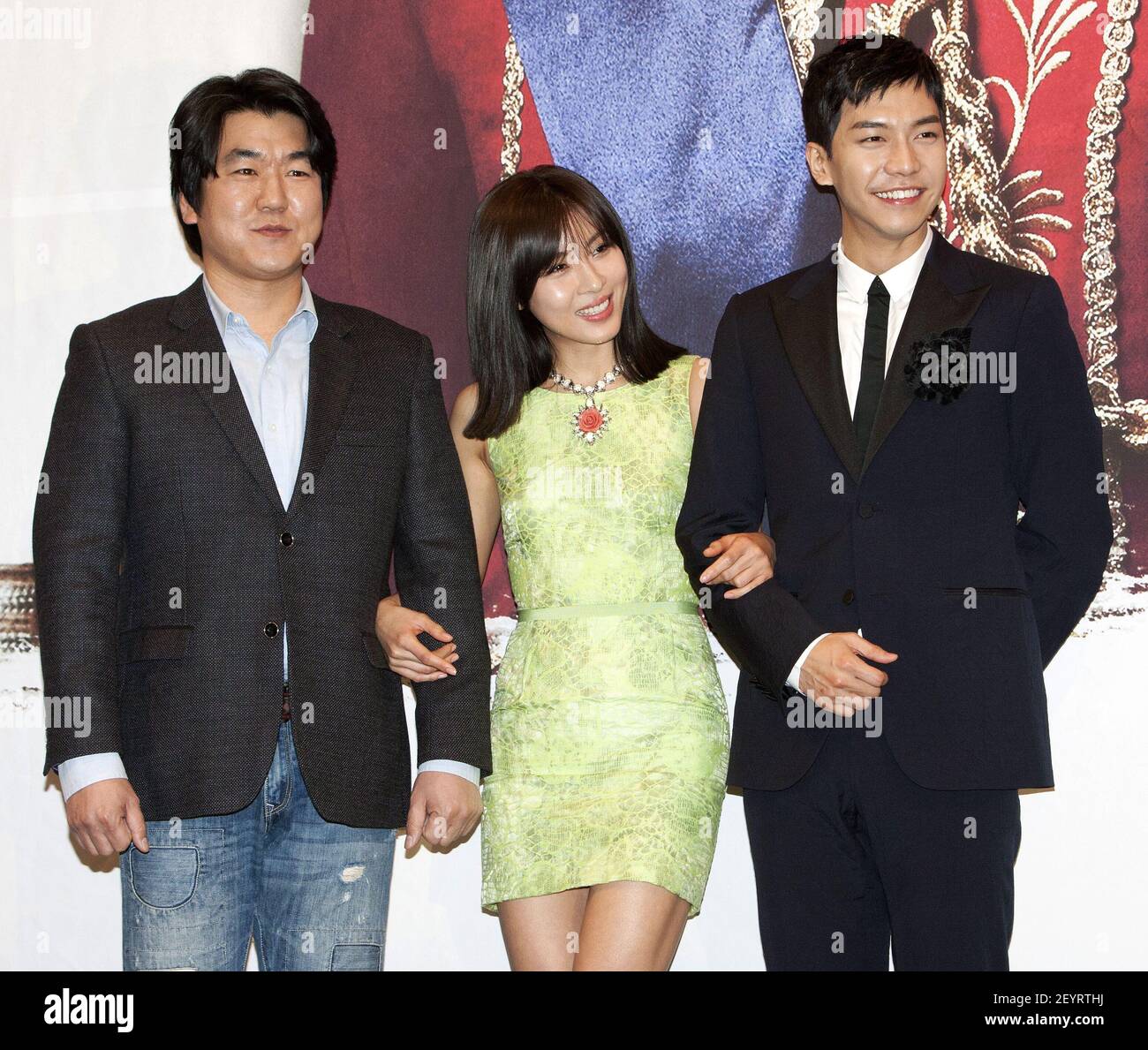8 March 2012 - Seoul, South Korea - (L-R) South Korean actor Yoon Jae-Moon,  actress Ha Ji-Won, actor and singer Lee Seung-Gi, attend a photo call for  the MBC TV new drama "