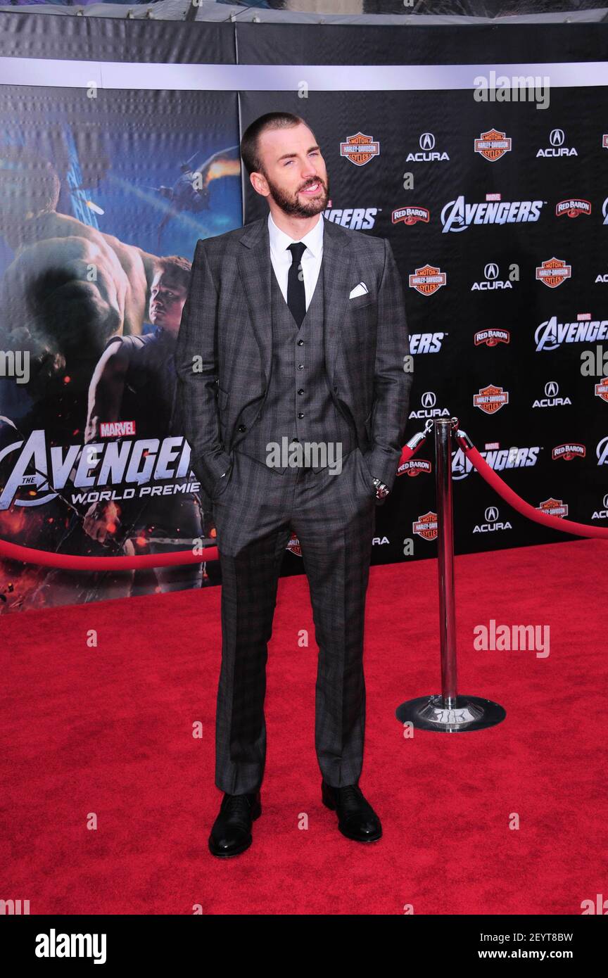 Chris evans avengers premiere on sale