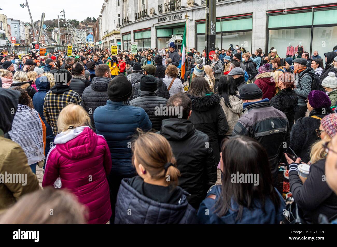 Cork, Ireland. 6th Mar, 2021. Around 700 people attended an anti-lockdown rally held in Cork city centre today. Gardai were prepared for any trouble with officers in the city centre from 10.30am. A number of people spoke at the rally. Credit: AG News/Alamy Live News Stock Photo
