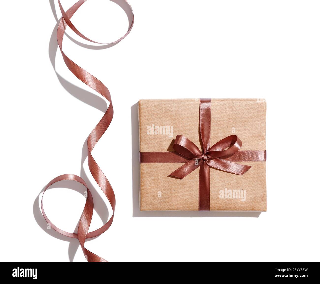 Craft gift box ribbon hi res stock photography and images Alamy Craft gift box ribbon hi res stock photography and images Alamy