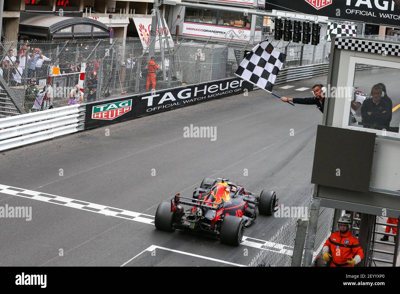 chequered flag, drapeau a damier 33 VERSTAPPEN Max (nld), Aston Martin Red Bull Racing Honda RB15, action during the 2019 Formula One World Championship, Grand Prix of Monaco from on May 23 to 26 in Monaco - Photo Antonin Vincent / DPPI Stock Photo