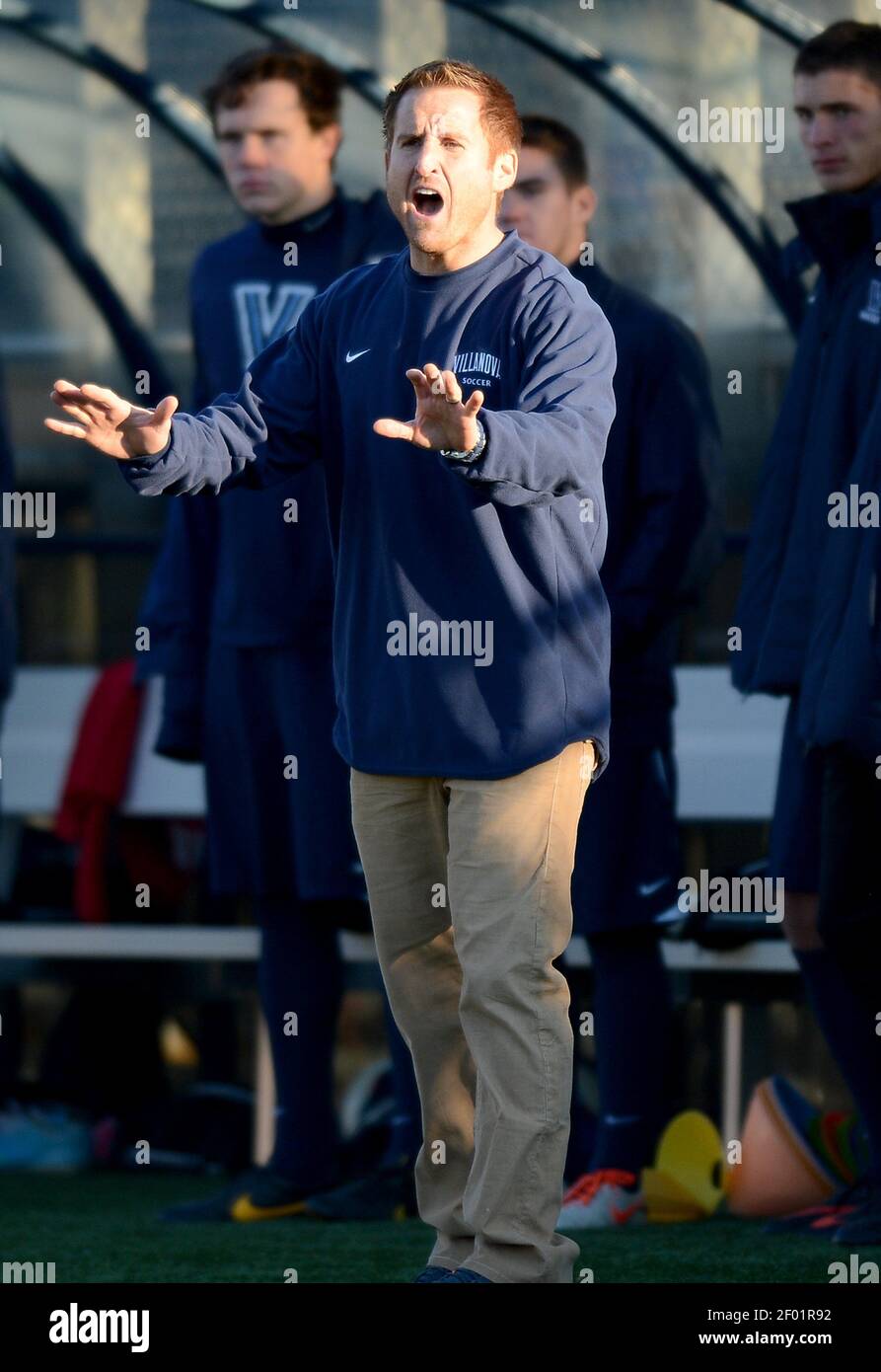 Head coach Tom Carlin of Villanova directs his player against Georgetown in  the second half at Shaw Field in Washington, D.C., Friday, Nov 8, 2013.  Georgetown defeated Villanova, 1-0. (Photo by Chuck