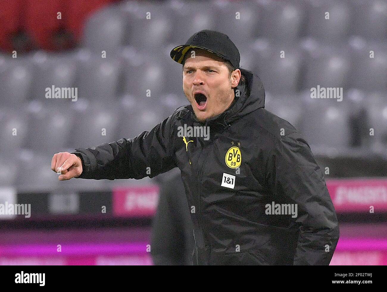 Munich, Germany. 06th Mar, 2021. Munich, Germany. 06th Mar, 2021. Edin  Terzic, headcoach, Cheftrainer BVB geste in the match FC BAYERN MÜNCHEN -  BORUSSIA DORTMUND 1.German Football League on March 6, 2021