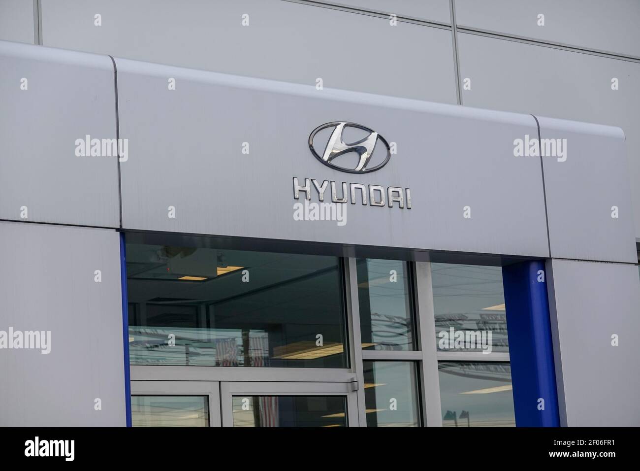 Hyundai Logo High Resolution Stock Photography and Images - Alamy