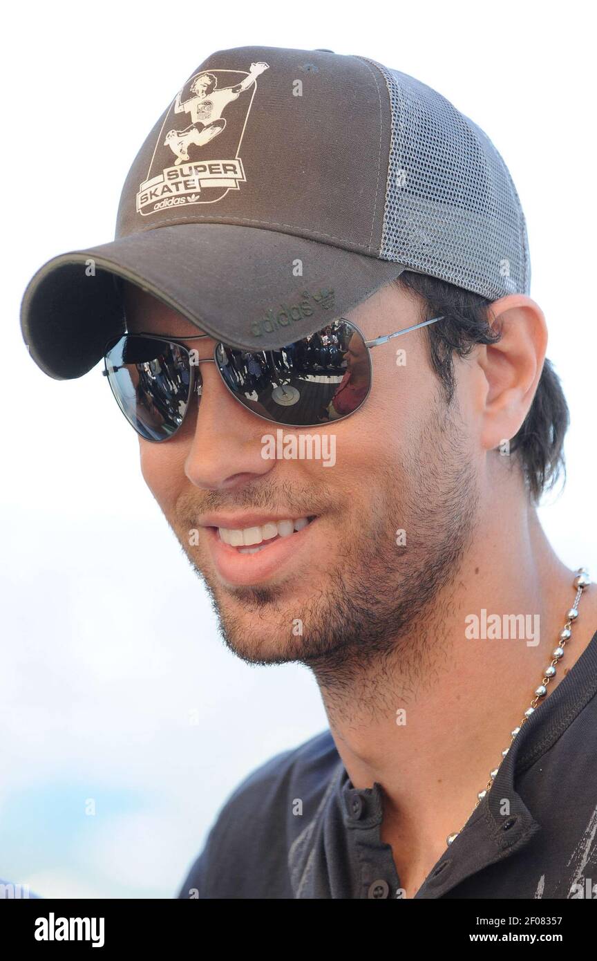Enrique Iglesias. Tour Announcement of Enrique Iglesias, Pitbull and Prince  Royce at the Thompson Hotel. 12 May 2011, Beverly Hills, CA. Photo Credit:  Giulio Marcocchi/Sipa Press./Iglesias gm.004/1105130806 Stock Photo - Alamy