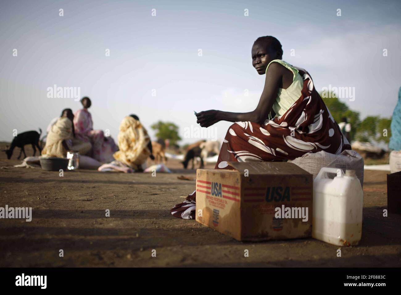 Agok 5 June 2011 - Agok, Southern Sudan - World Food Program's food ...