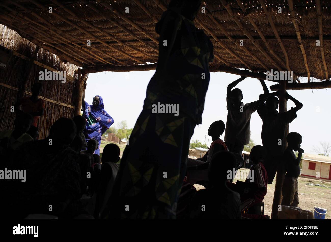 Agok 6 June 2011 - Agok, Southern Sudan - Refugees flew Abyei during ...