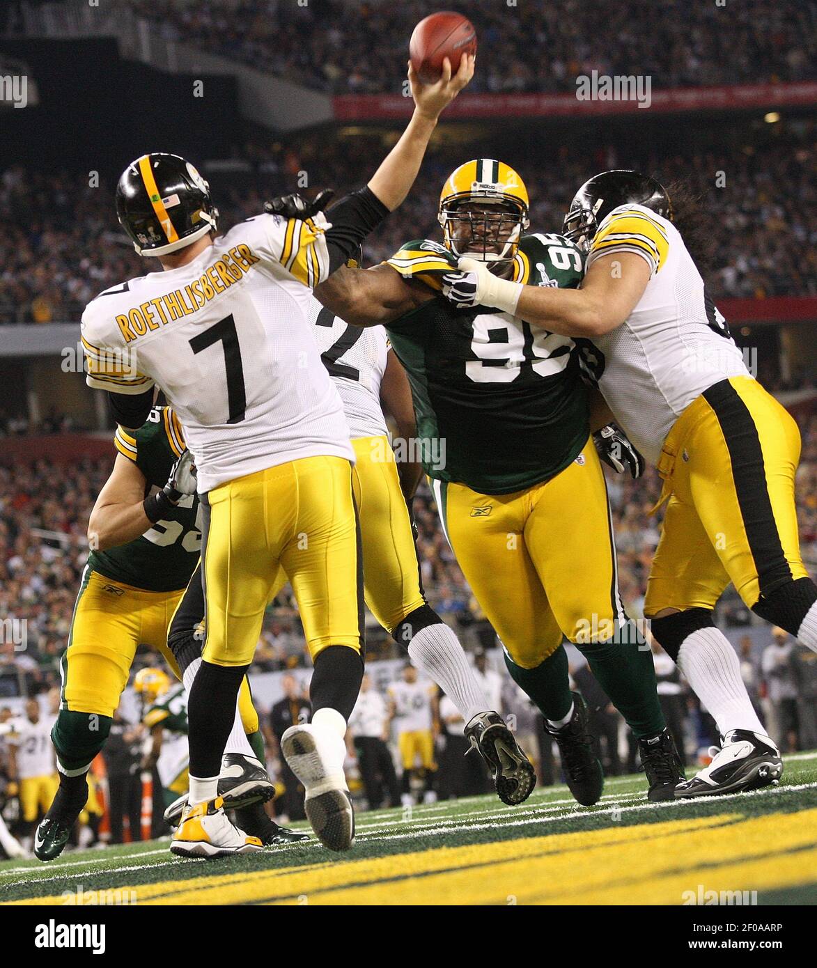 Green Bay Packers nose tackle Howard Green hits Pittsburgh