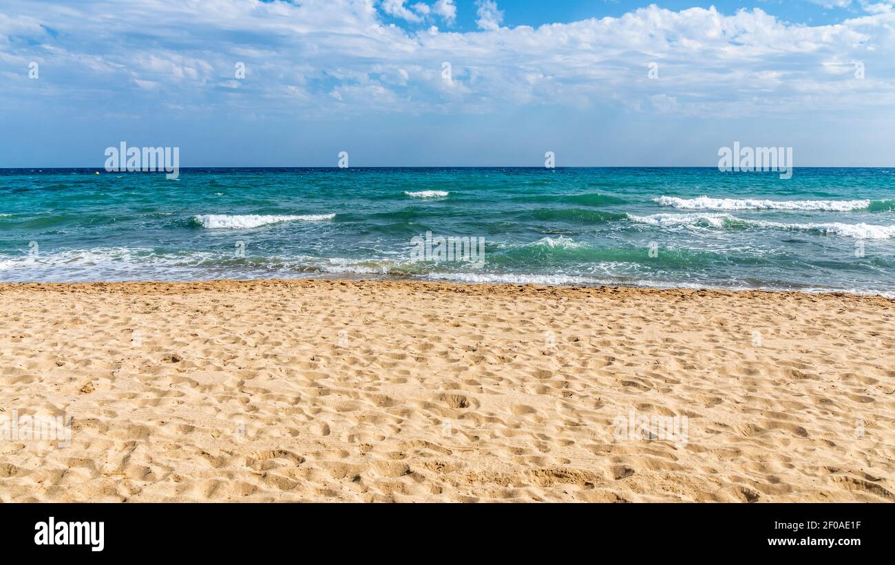 Summer time sea beach hi-res stock photography and images - Alamy