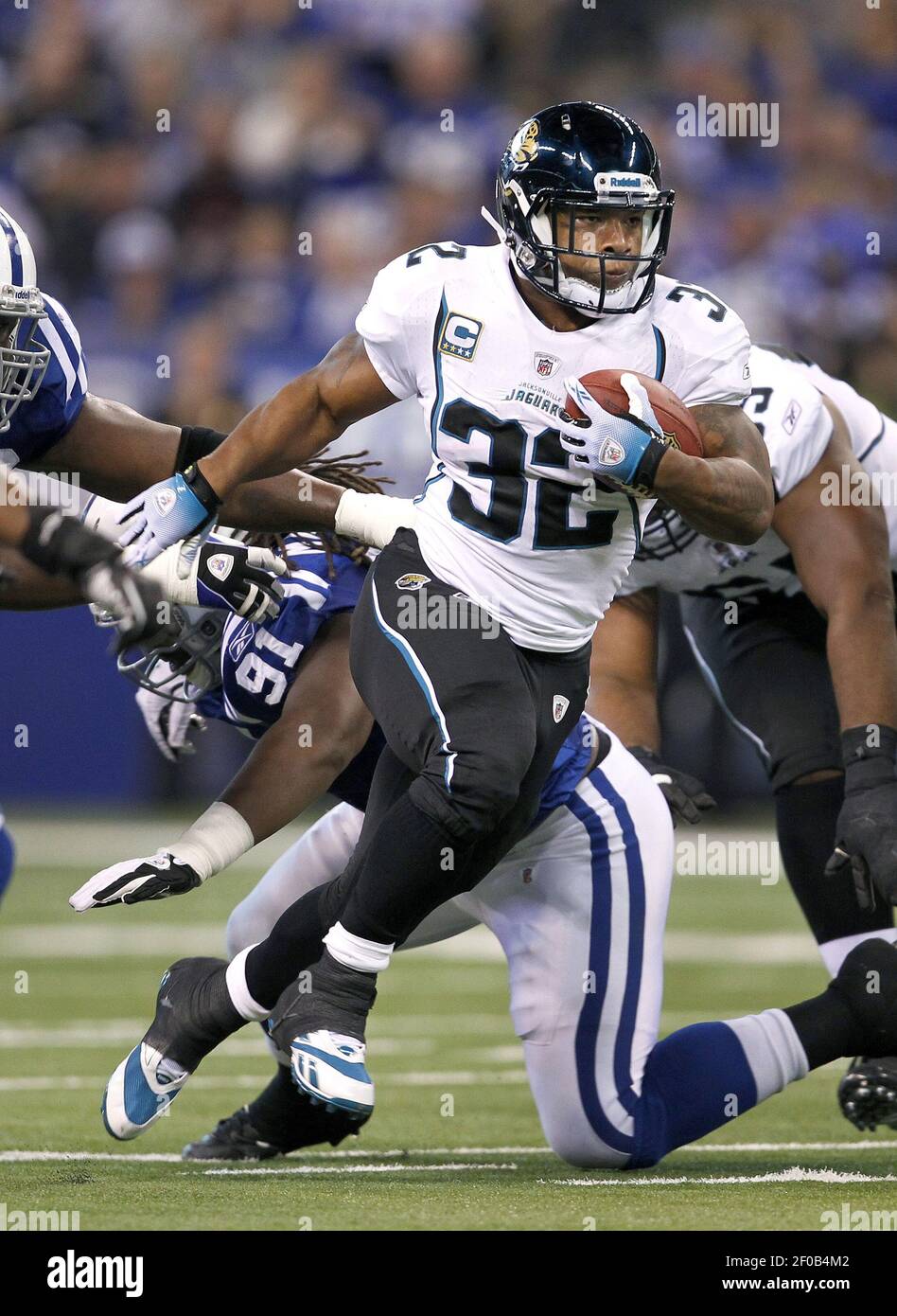 Jacksonville Jaguars running back Maurice Jones-Drew (32) runs through the  Colts defense in the first half of their game on Sunday, November 13, 2011,  in Indianapolis, Indiana. (Photo by Sam Riche/MCT/Sipa USA