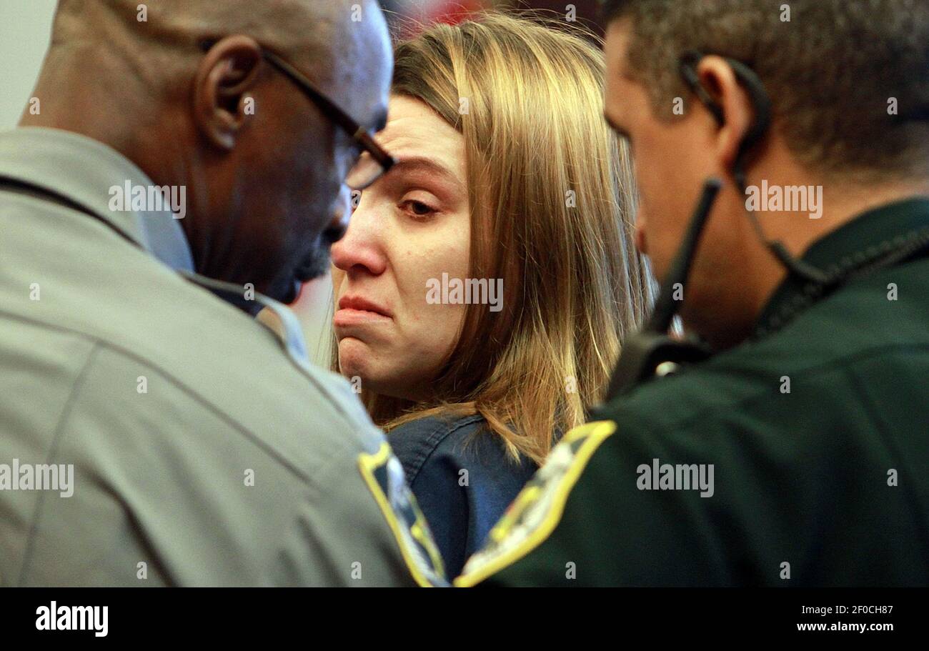 Amanda Brumfield, center, estranged daughter of actor Billy Bob