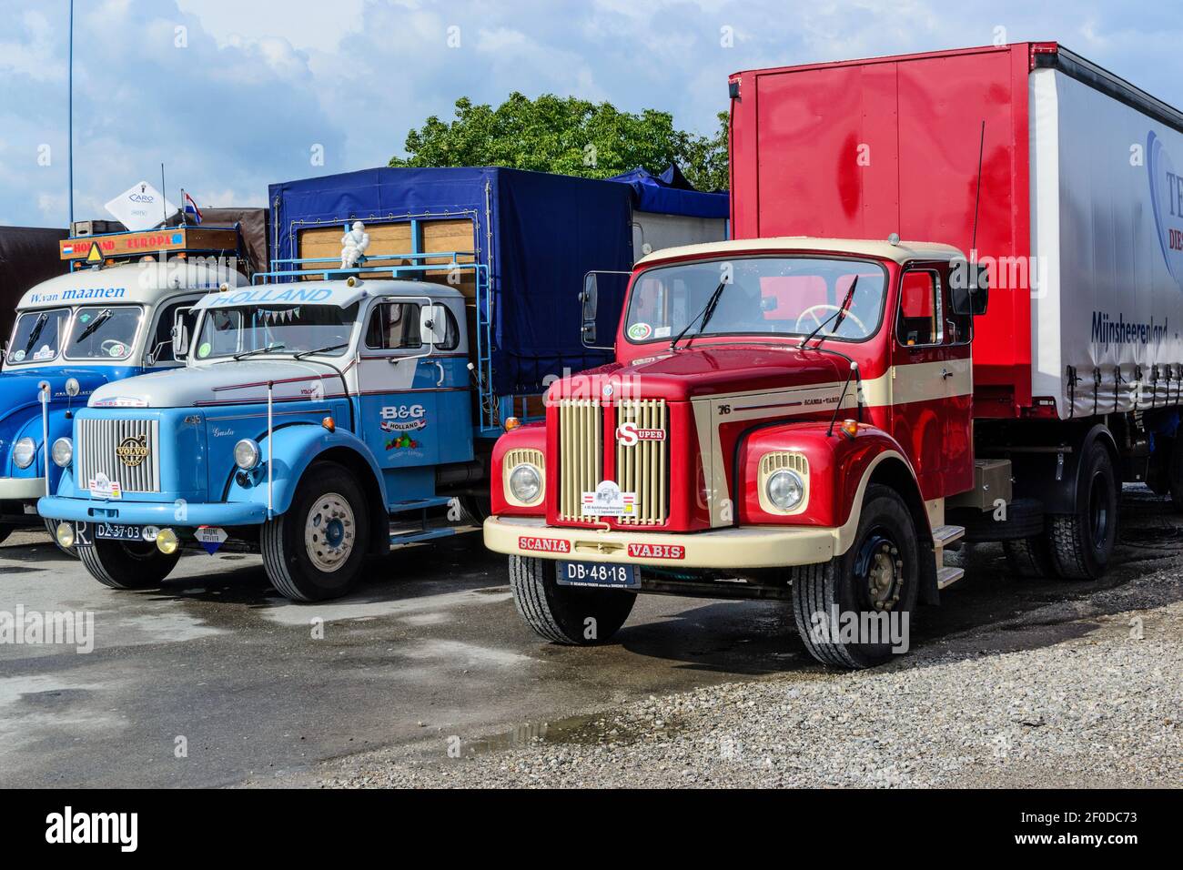 st.valentin, austria, 01 sep 2017, volvo and scania vintage trucks at an oldtimer truck meeting, meeting for vintage trucks and tractors Stock Photo