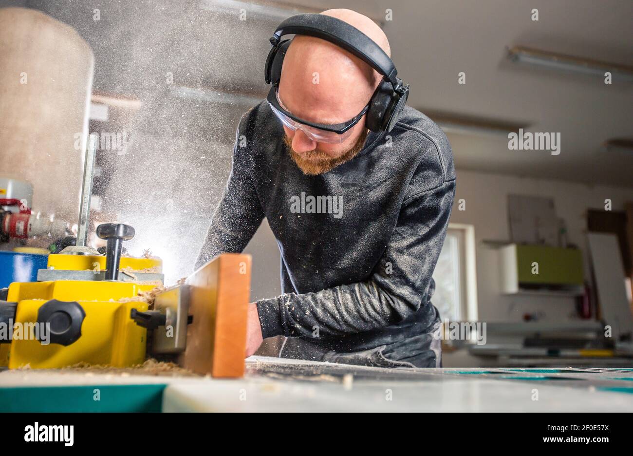 Joinery, woodworking and furniture making, professional carpenter