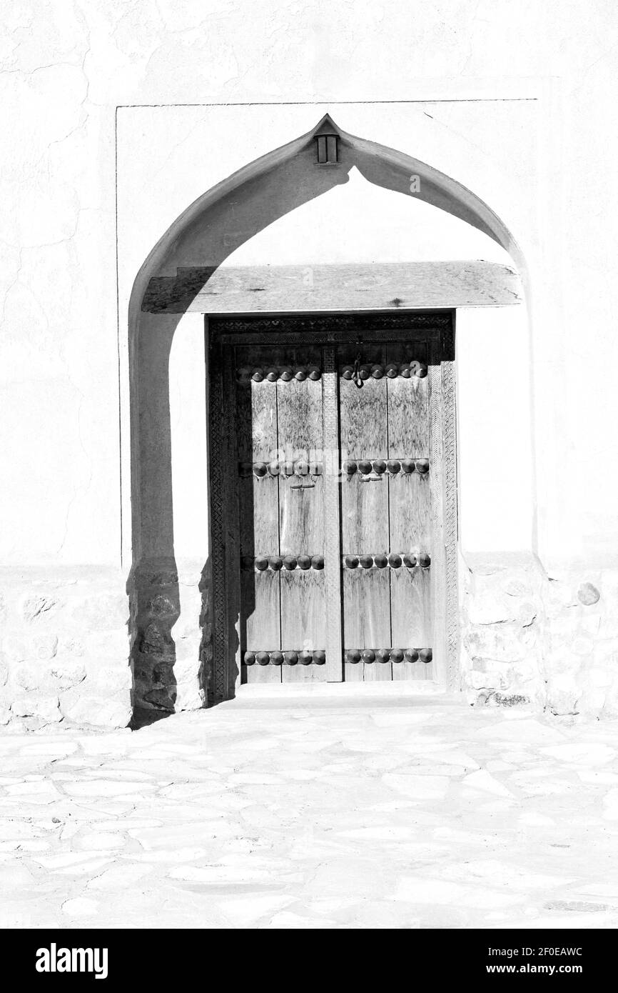 Oman old wooden door Black and White Stock Photos & Images - Alamy