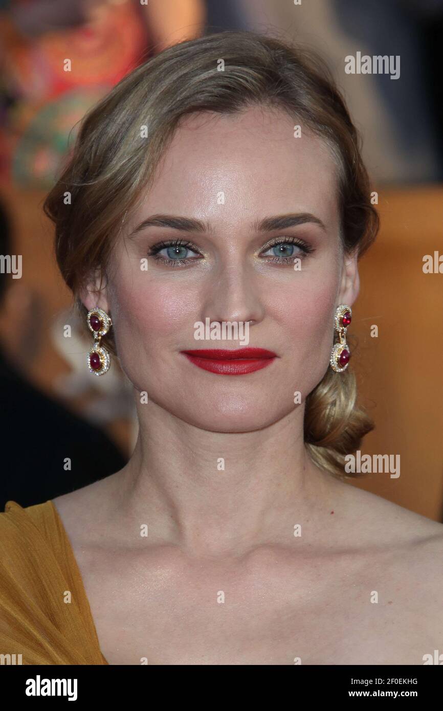 23 January 2010- Los Angeles, California- Actress Diane Kruger arrives ...
