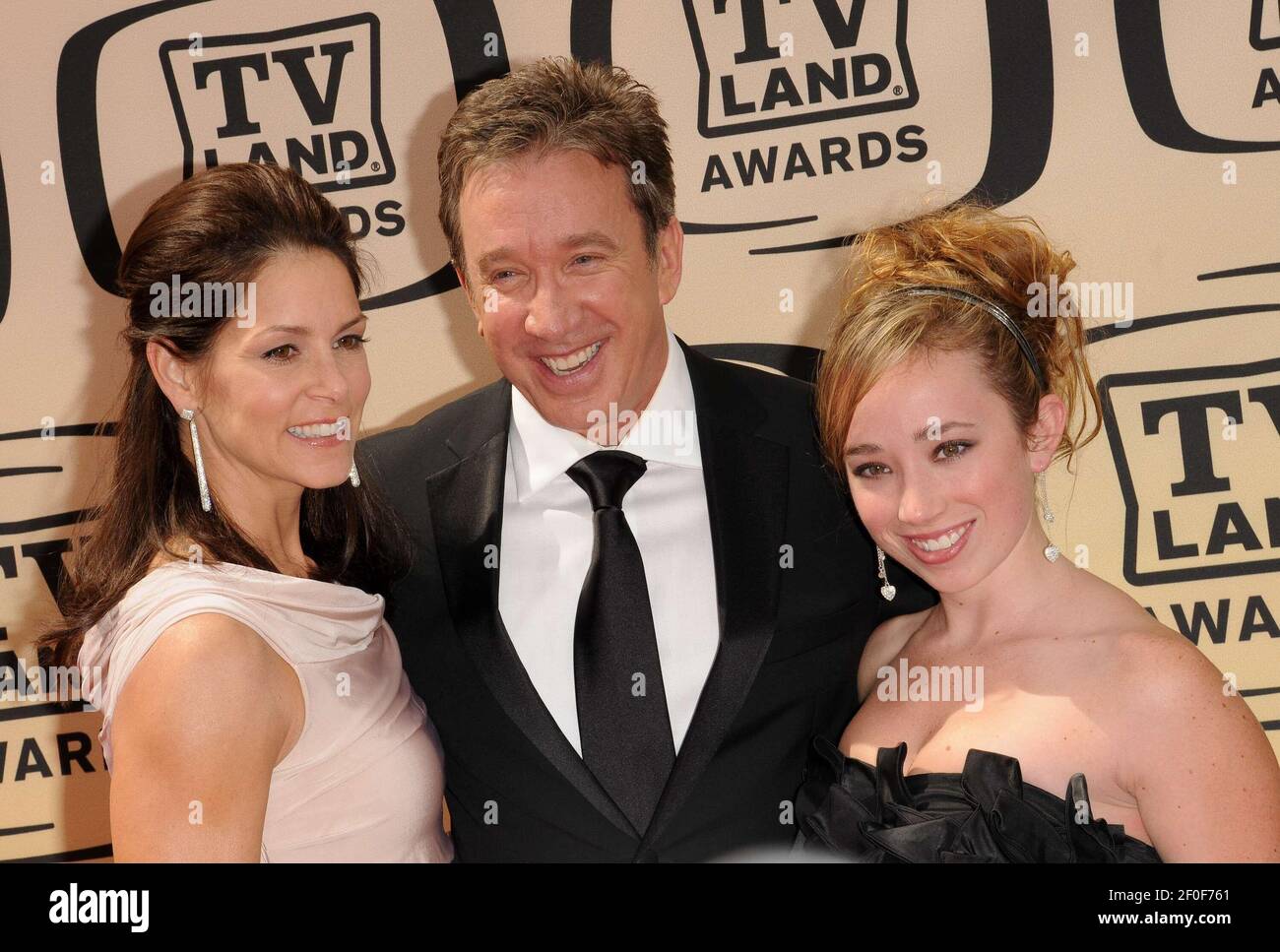 Jane Hajduk, Tim Allen and daughter Katherine Allen. 17 April 2010, Culver  City, CA. The 8th Annual TV Land Awards held at Sony Pictures Studios.  Photo Credit: Giulio Marcocchi/Sipa Press./TvLand gm.043/1004190955 Stock
