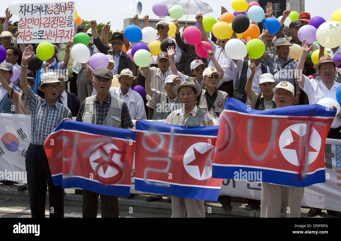 25 JUNE 2010 - Paju, South Korea : Former North Korea defectors and ...