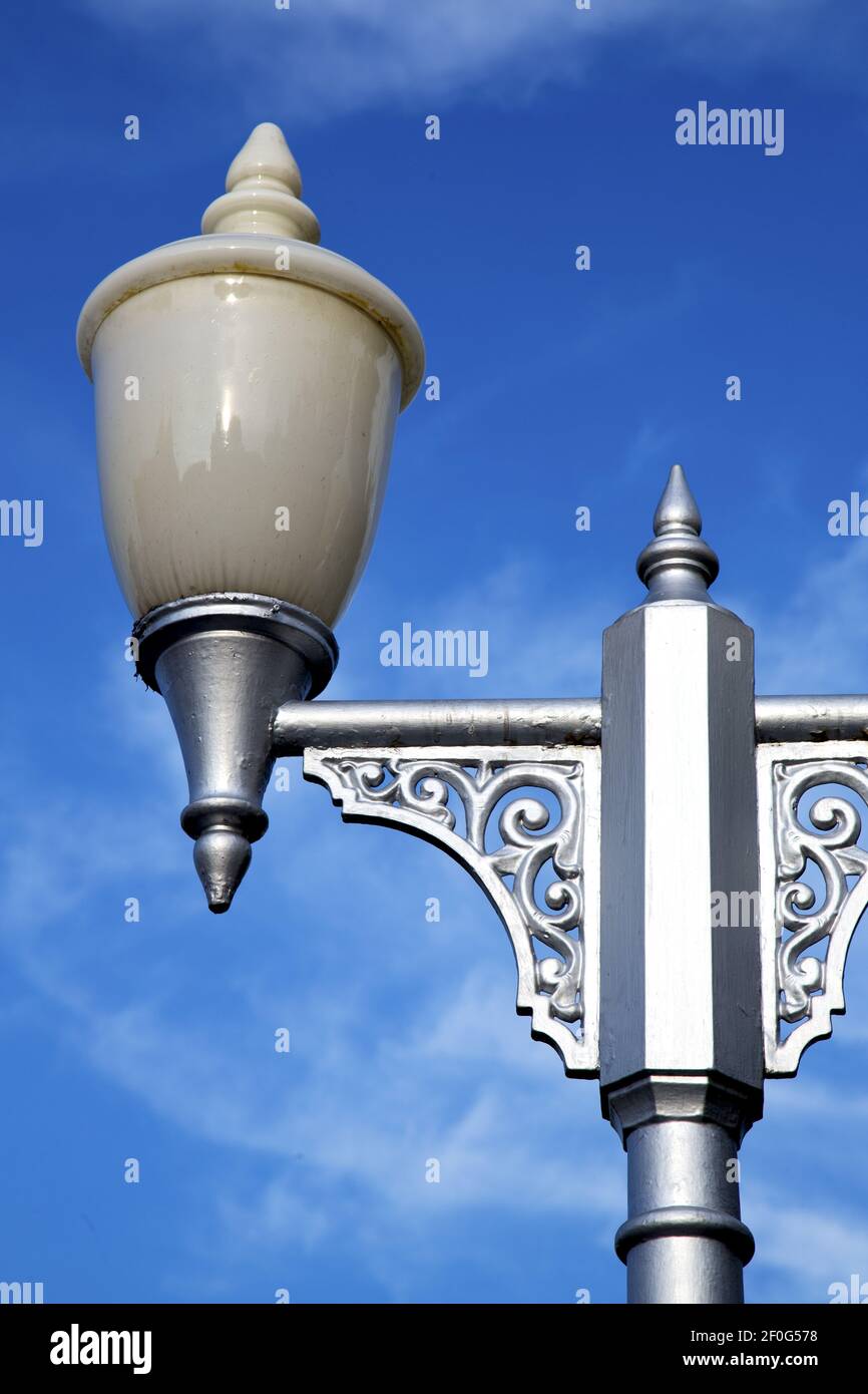 Bangkok thailand street lamp in the sky palaces temple Stock Photo - Alamy
