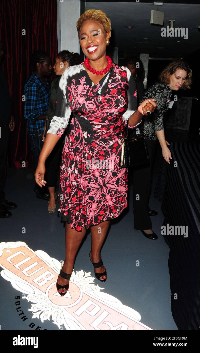 13-october-2010-miami-beach-fl-judge-karen-mills-francis-attend-her-book-signing-title-stay-in-your-lane-judge-karen-s-guide-to-living-your-best-life-at-club-play