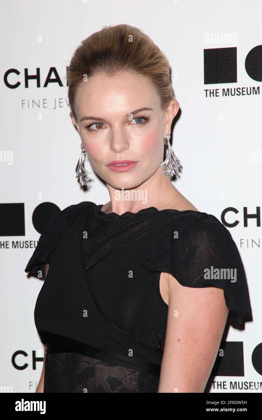 13 November 2010 - Los Angeles, CA - Kate Bosworth arrives to the MOCA Los Angeles presents 'The Artists Museum Happening' hosted by Chanel in Los Angeles, California. Photo Credit: Krista Kennell/Sipa Press//mocaartistgalakk.017/1011140724 Stock Photo
