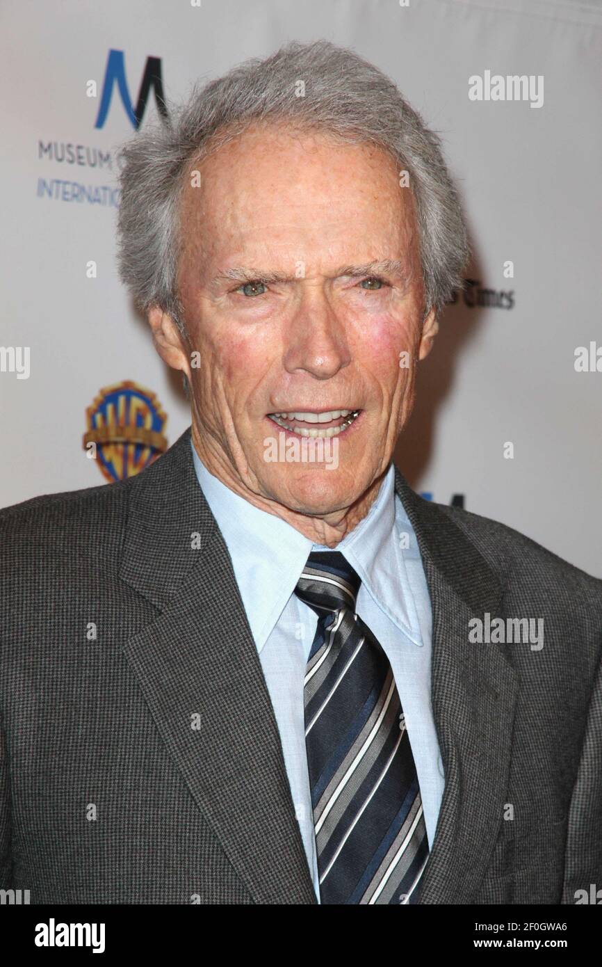 14 November 2010 Los Angeles Ca Clint Eastwood Arrives To The Museum Of Tolerance 3278