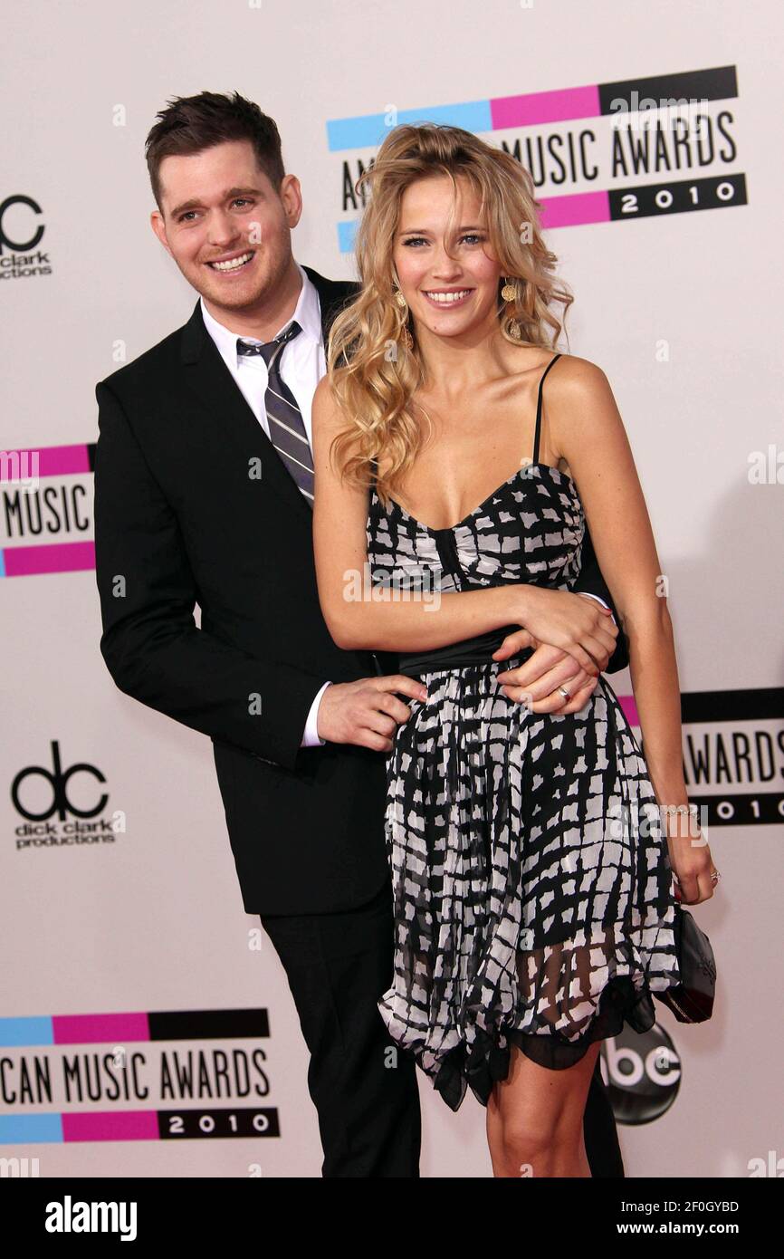 21 November 2010 - Los Angeles, CA - Michael Buble and Luisana Loreley ...