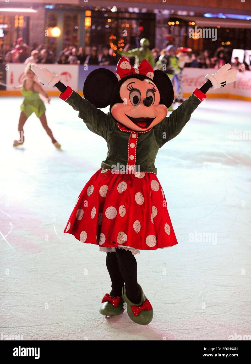 Atmosphere 15 December 10 Los Angeles Ca Disney On Ice Presents Let S Celebrate Held At The L A Live Photo Credit Giulio Marcocchi Sipa Press Celebrate Gm 071 Stock Photo Alamy