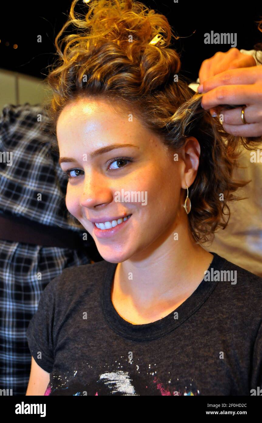 Leandra Leal durante o Hair Fashion Show, que foi realizado no Hotel  Unique. SÃ£o Paulo/SP, Brasil - 31/08/2010. Foto: FÃ¡bio Guinalz /  Fotoarena Stock Photo - Alamy