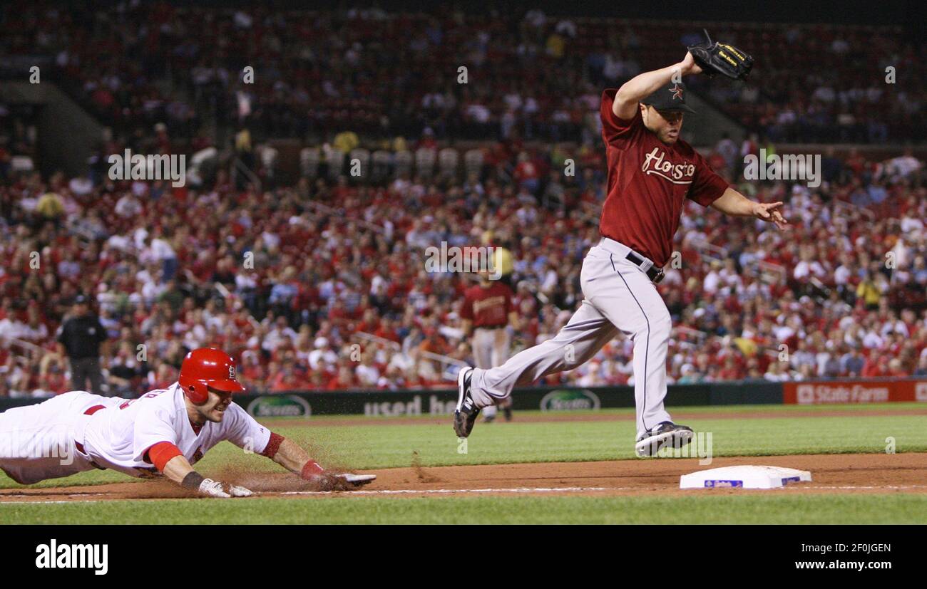 Astros first baseman Lance Berkman (17) in the ready position at Minute  Maid Park in Houston Texas. (Credit Image: © Luis Leyva/Southcreek  Global/ZUMApress.com Stock Photo - Alamy