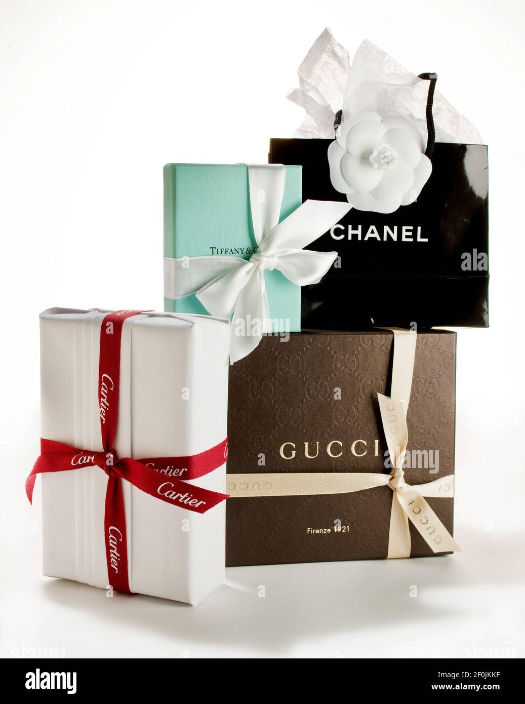 Wrap up a few upscale items, including Gucci, Cartier, Tiffany, Vuitton,  Chanel, minus the hefty price tag this holiday. (Photo by Bill  Hogan/Chicago Tribune/MCT/Sipa USA Stock Photo - Alamy