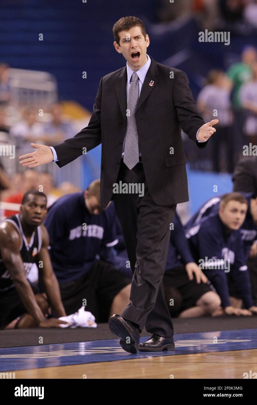 Butler head coach Brad Stevens - Butler Head Coach Brad Stevens Argues A Call In The First Half Of The Ncaa Final Four Championship Game Against Duke At Lucas Oil Stadium In Indianapolis Indiana Monday April 5 2010 Photo By Mark Cornelisonlexington Herald Leadermctsipa Usa 2F0K3MG 