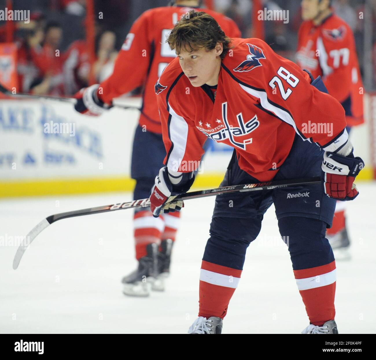 Washington Capitals right wing Alexander Semin warms up before the game ...