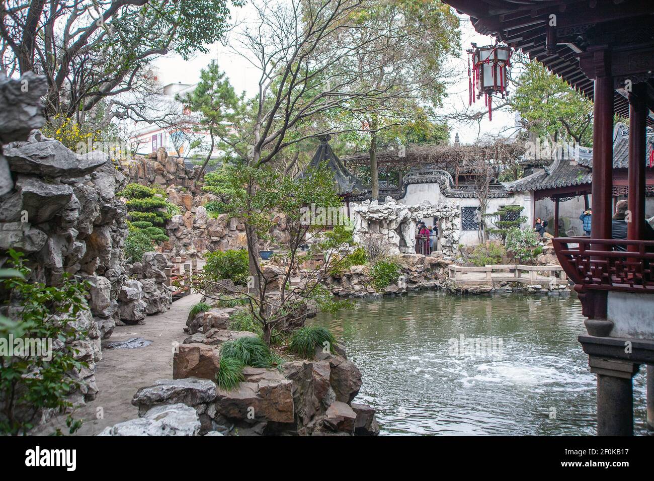 Yuyuan Garden (Garden of Peace and Comfort) in the old city of Shanghai Photo: Bo Arrhed Stock Photo