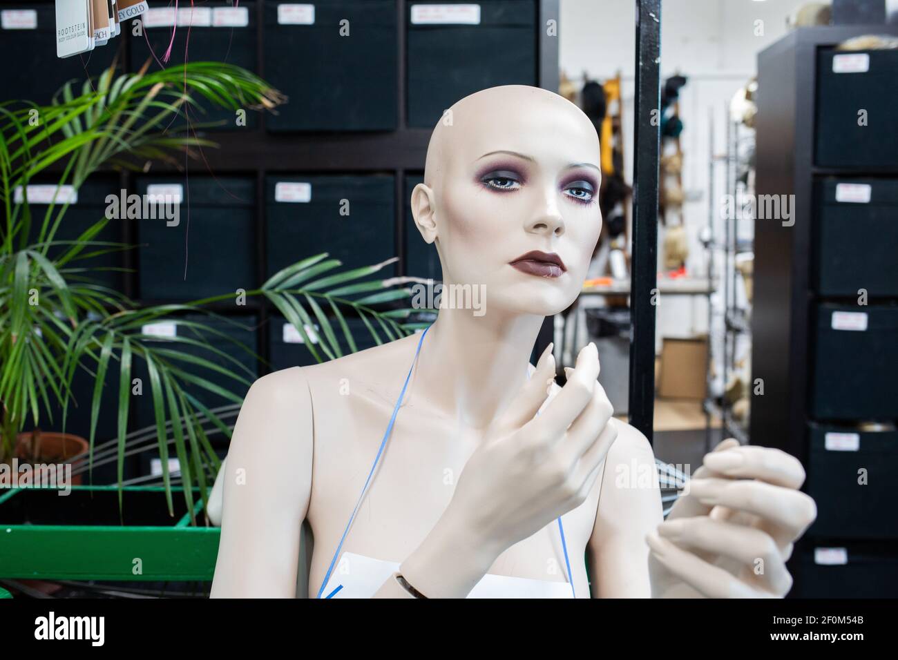 Rootstein mannequins hires stock photography and images Alamy