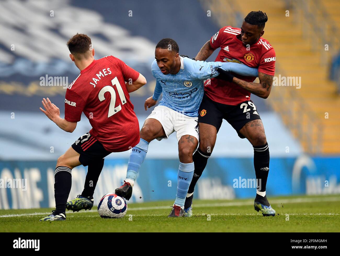 James aaron hi-res stock photography and images - Alamy