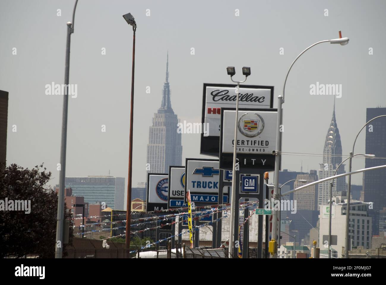Chevrolet dealers signs hires stock photography and images Alamy