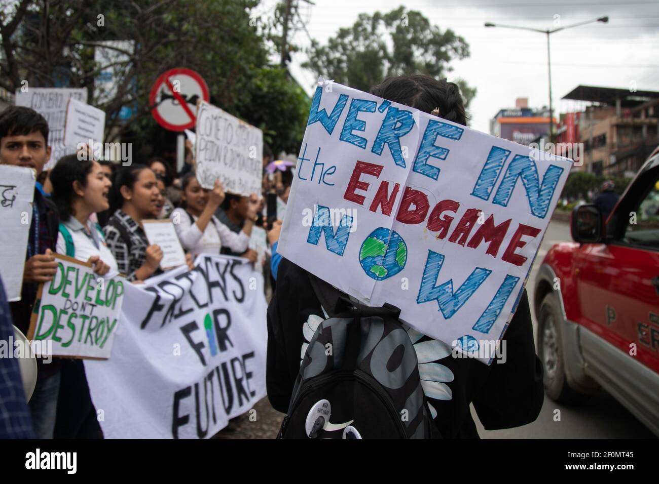 Students holding placards take part in the Global Climate Strike in Kathmandu, Nepal on September 27, 2019. (Photo by Prabin Ranabhat / Pacific Press/Sipa USA) Stock Photo