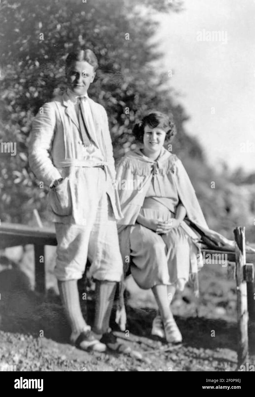 F. SCOTT FITZGERALD (1896-1940) American writer and his wife Zelda about 1921 Stock Photo