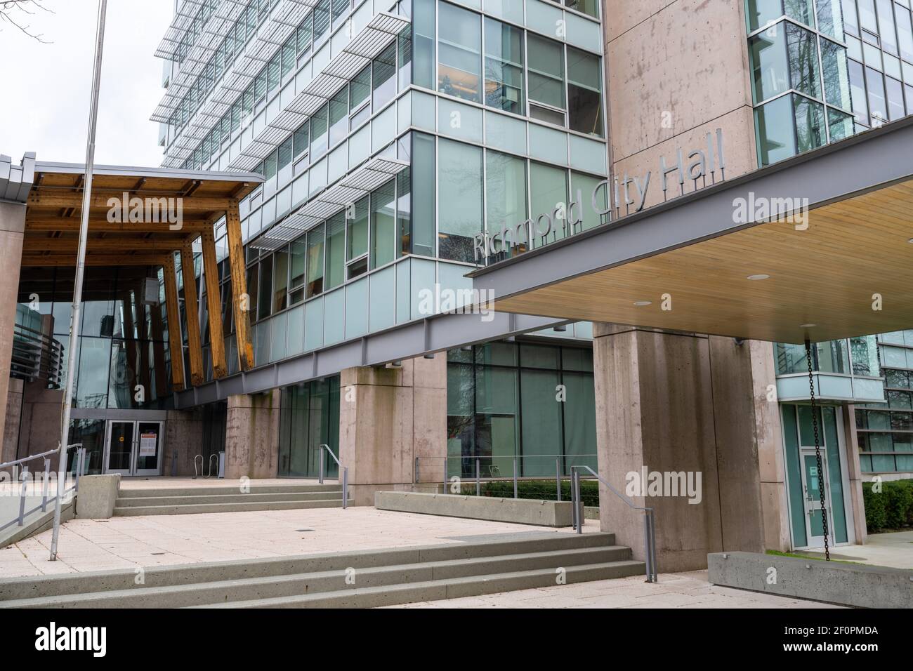 Exterior of Richmond City Hall Stock Photo Alamy